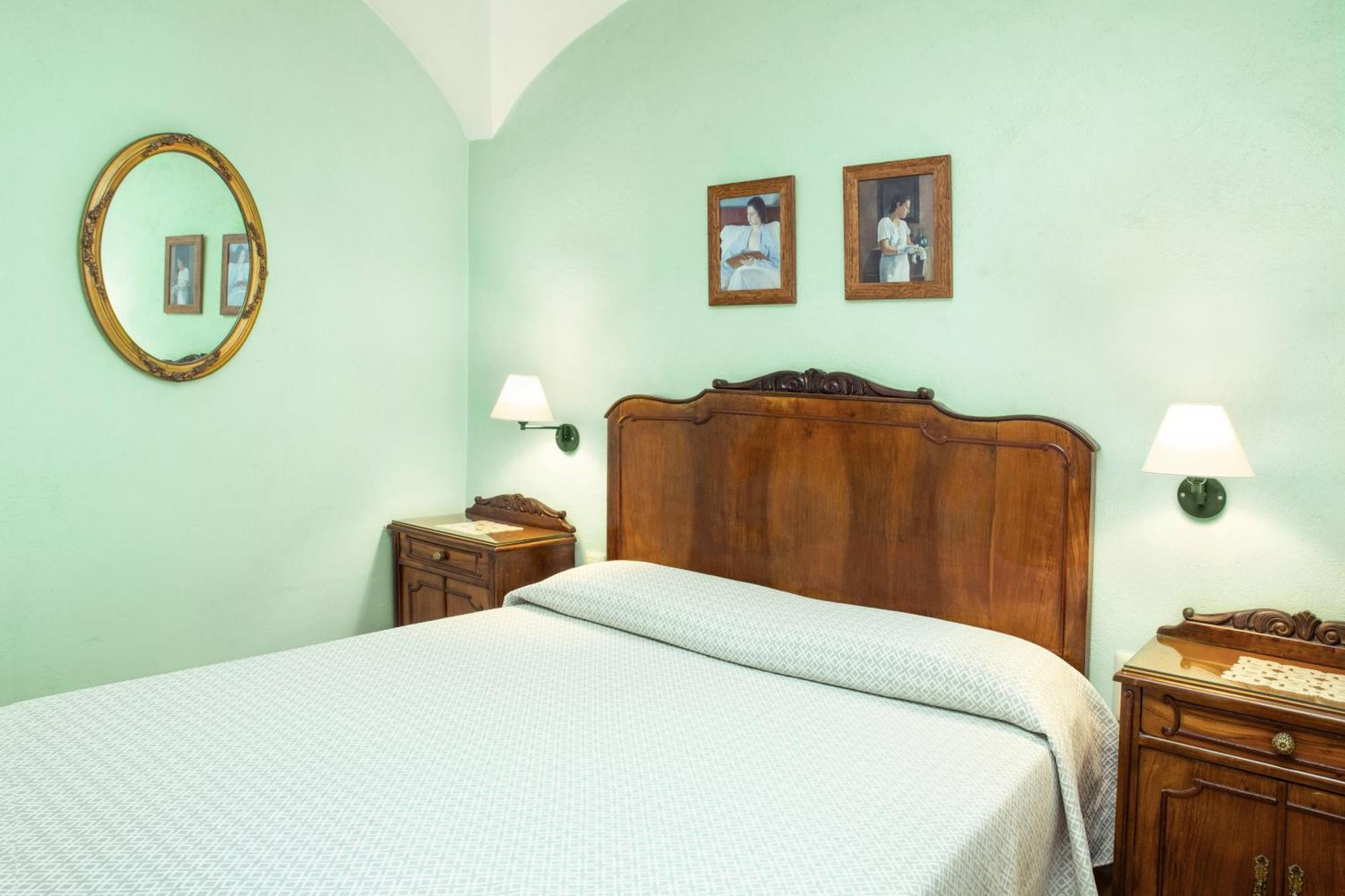 Allotjaments Placa Major-boix Apartment Santa Pau