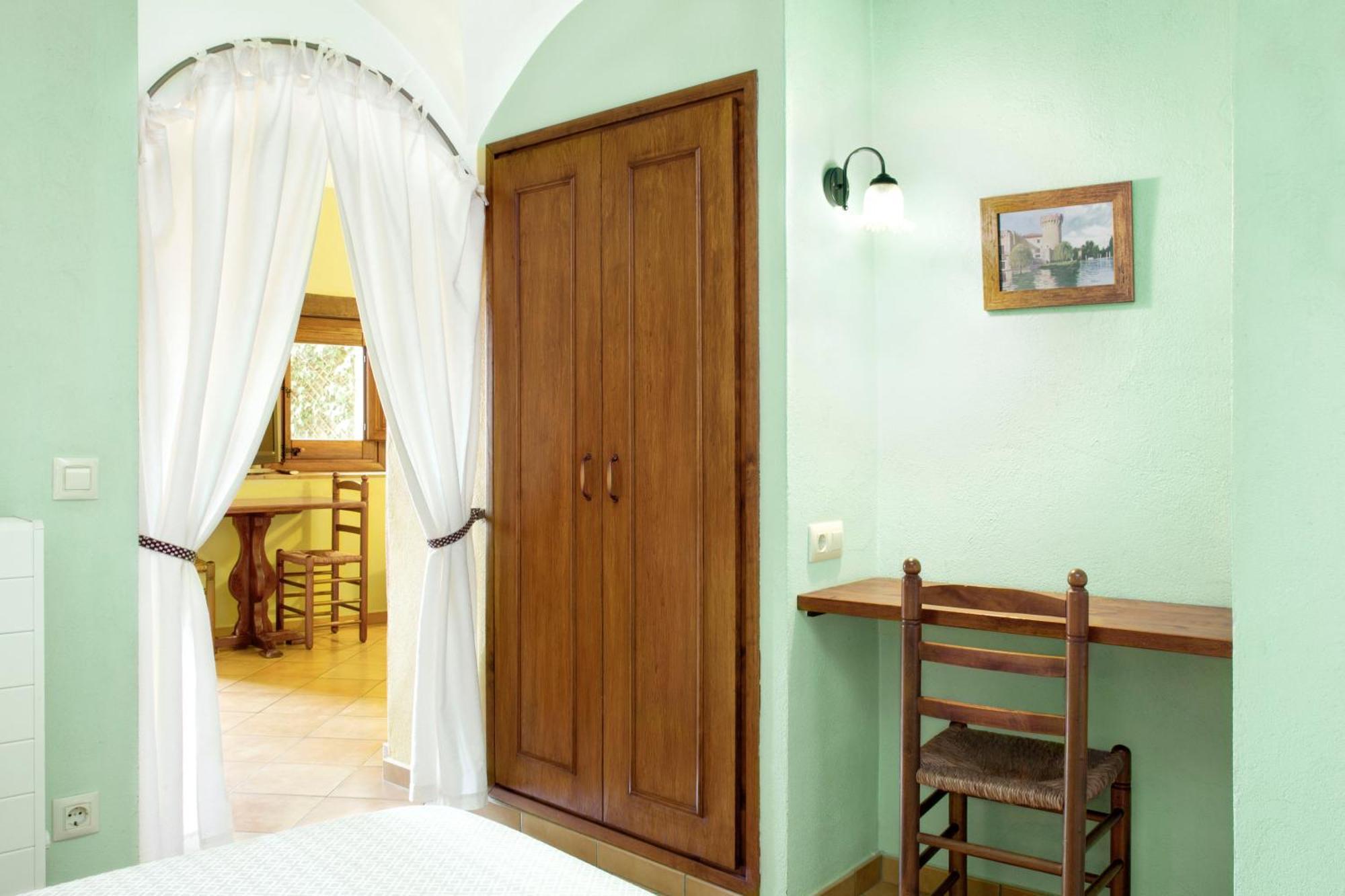 Allotjaments Placa Major-boix Apartment Santa Pau
